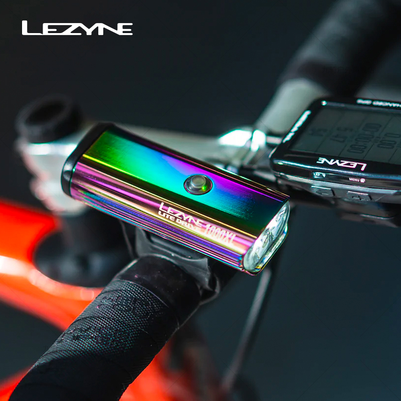 LEZYNE 1000 ルーメン自転車フロントライトアルミ合 - Rechargeable Bicycle Headlight 1000 Lumen のレビューと価格