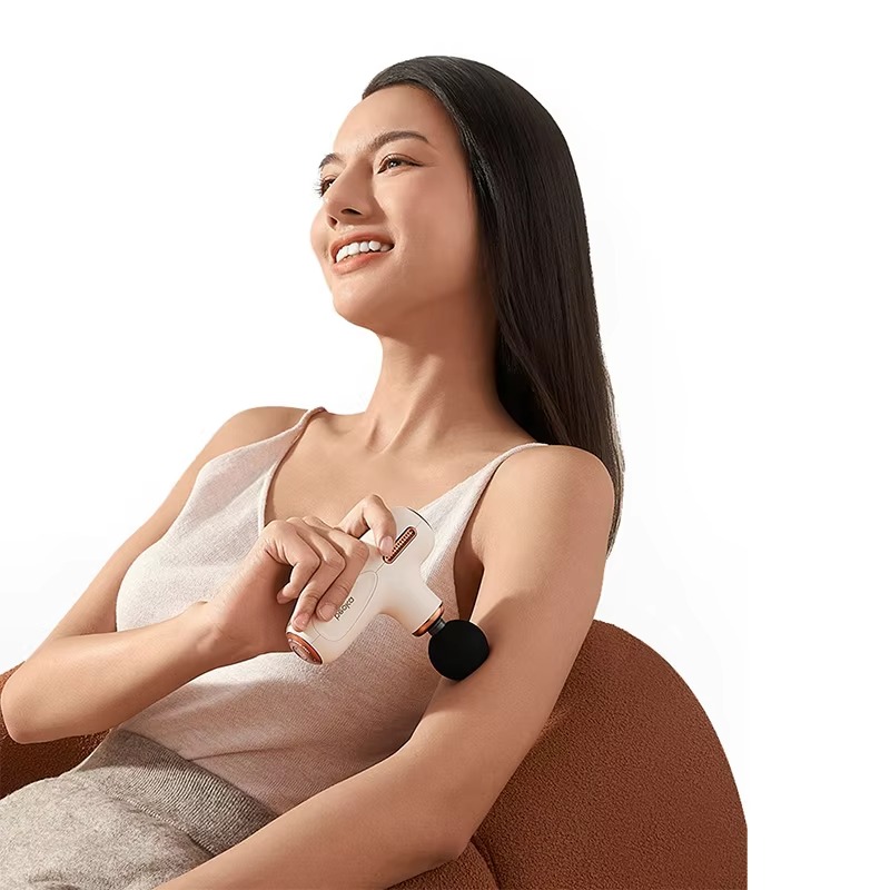ミニ加熱マッサージガン 静音電動振動 深部組織筋肉マッサージ - Electric Massage Gun Deep Tissue のレビューと価格